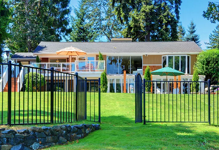 Flat Top Fence